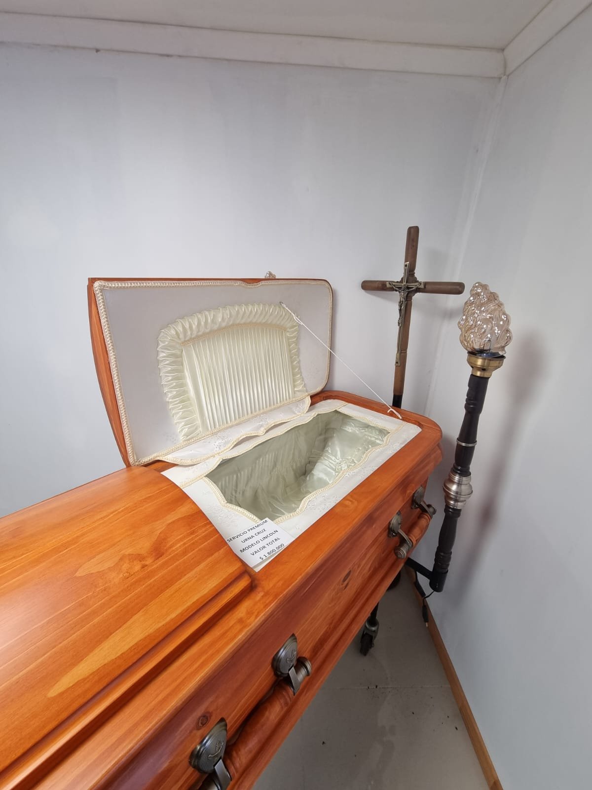 Urnas disponibles para cremación